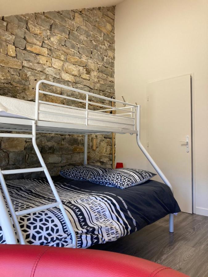 La Chambre Du Tonneau Montigny-sur-l'Ain エクステリア 写真