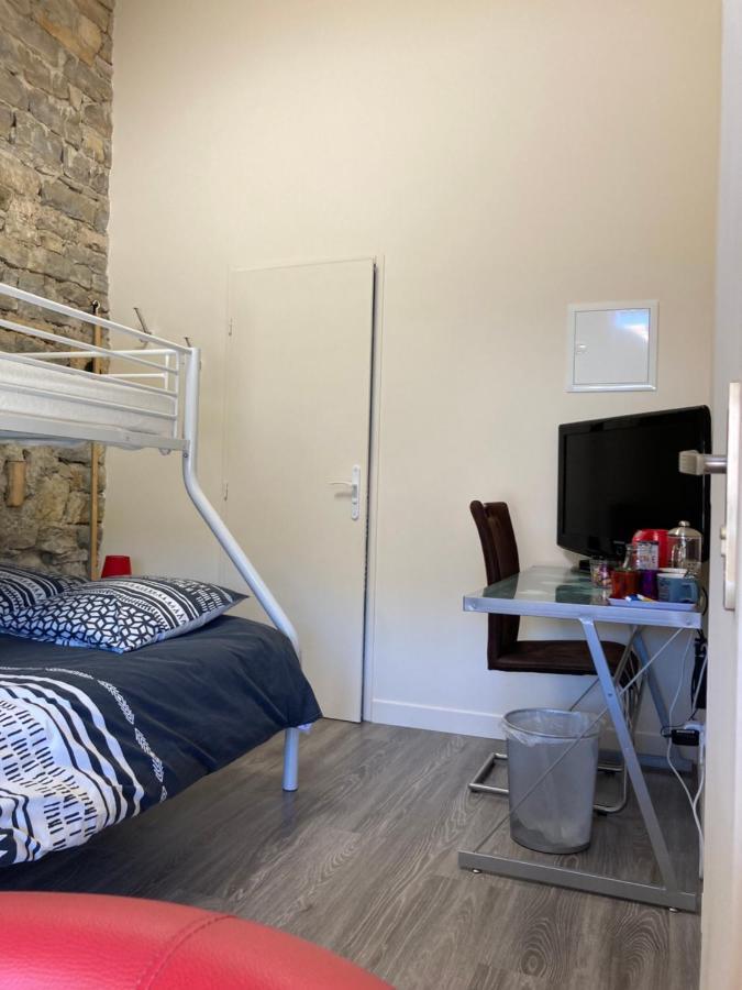 La Chambre Du Tonneau Montigny-sur-l'Ain エクステリア 写真